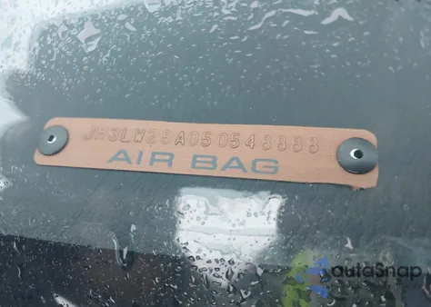 2005 Mazda Mpv Lx-Sv z USA, uszkodzony, nr VIN JM3LW28A050548888